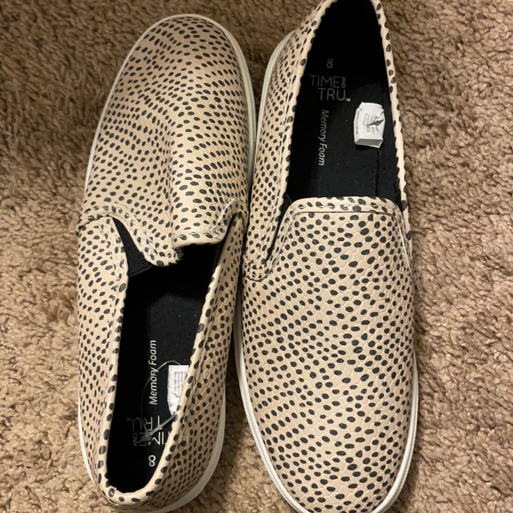 Slip on memory foam sneakers!